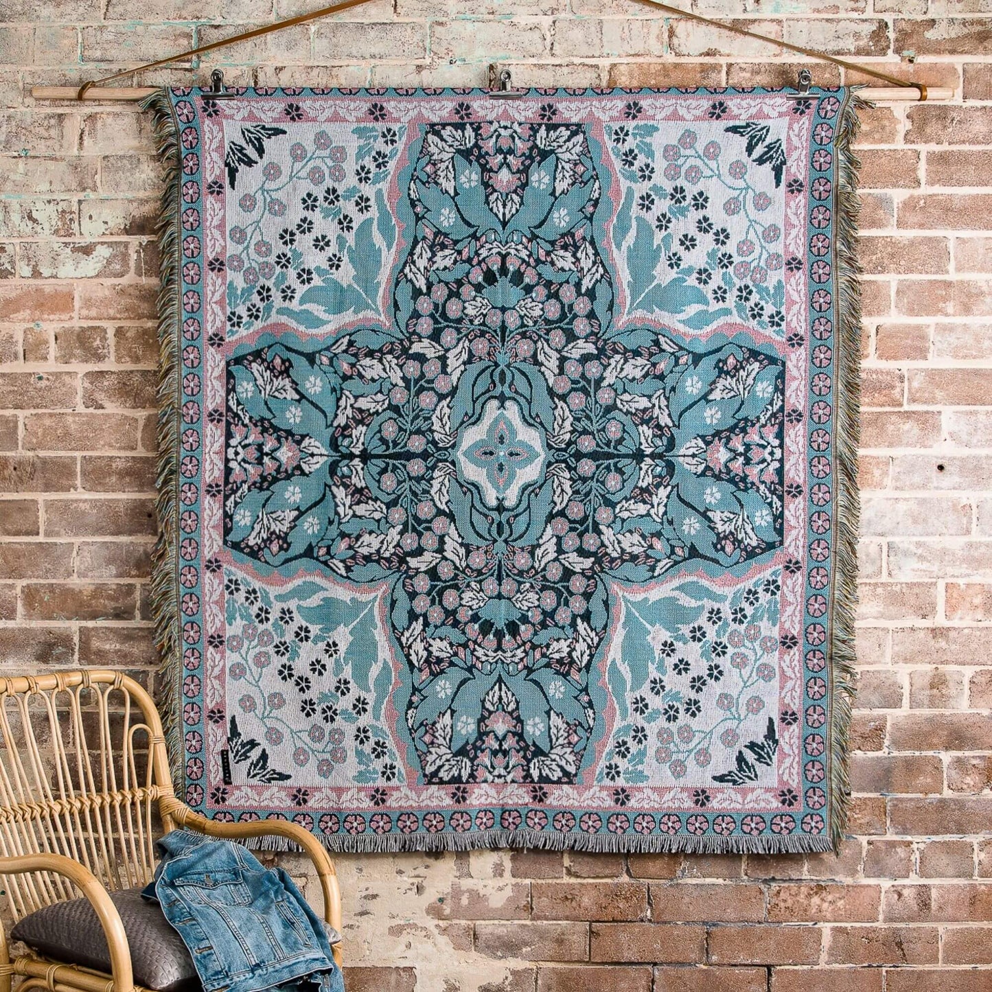 'All You Need is Love' Woven Picnic Rug/Throw: Regular 130x160cm