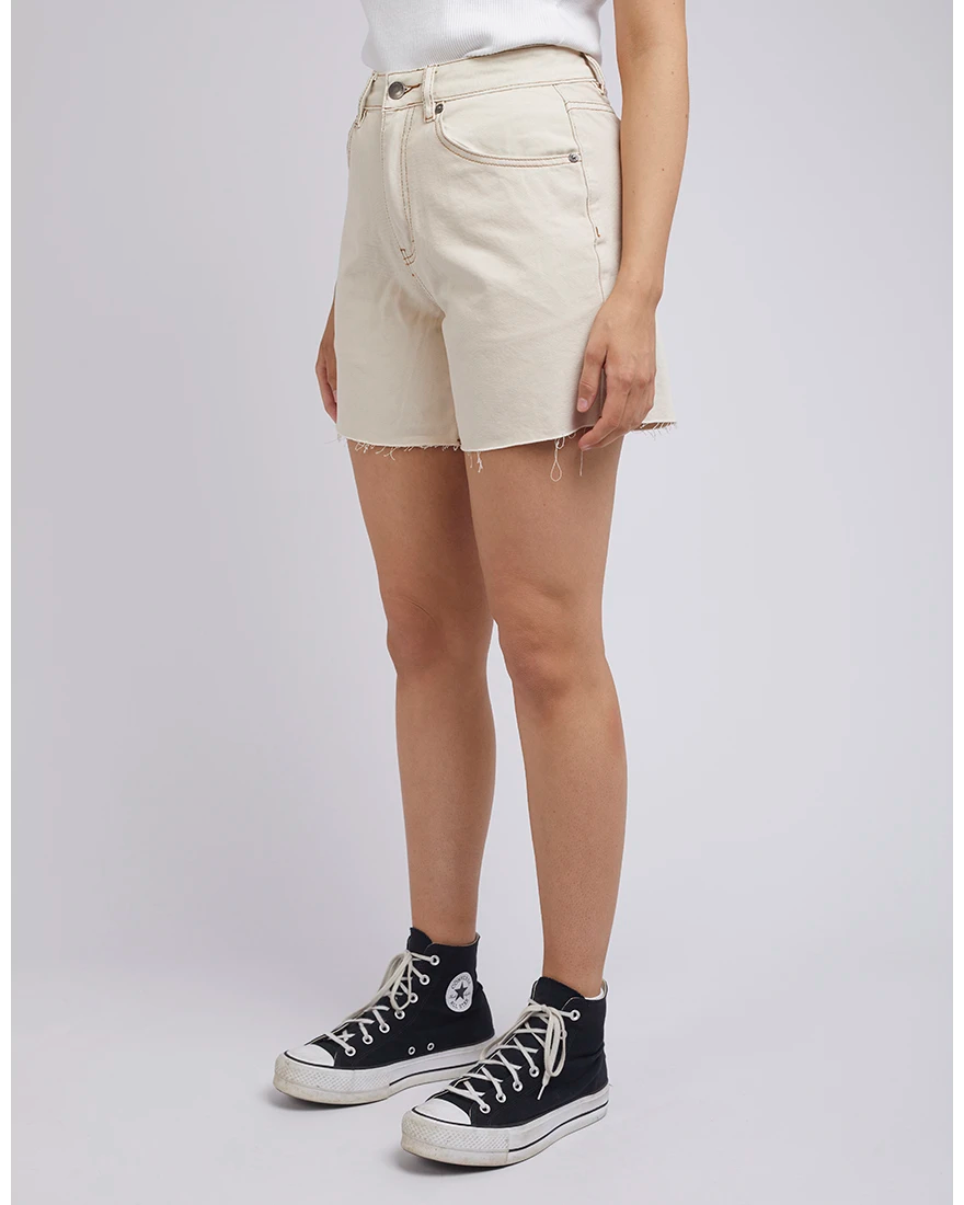 Harley Bermuda Short - Vintage White