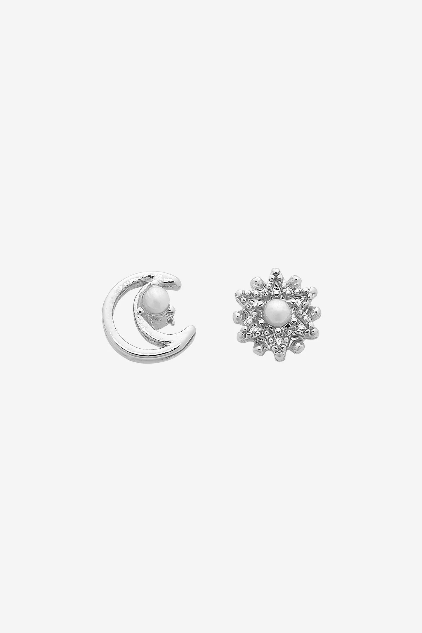 PETITE SAILOR SILVER EARRING