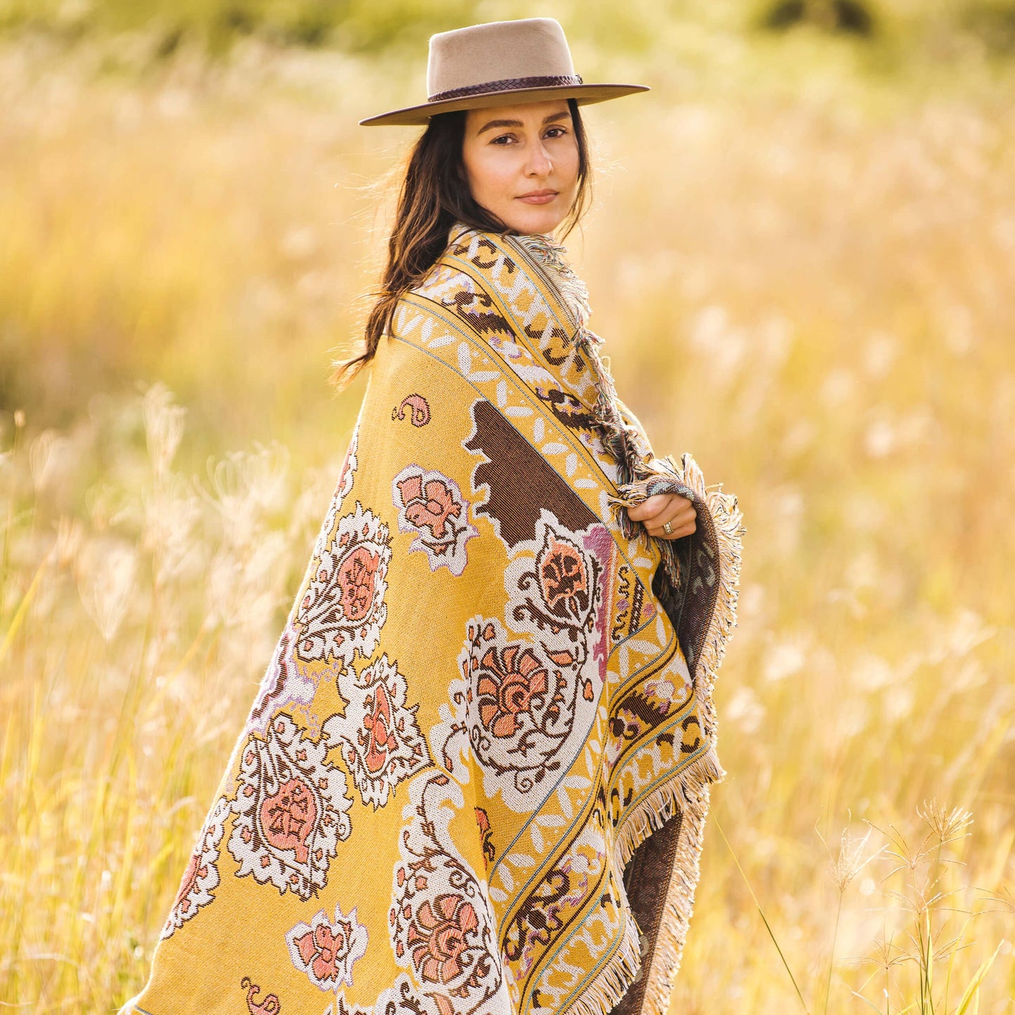 'Here Comes The Sun' Woven Picnic Rug/Throw: Regular 130x160cm