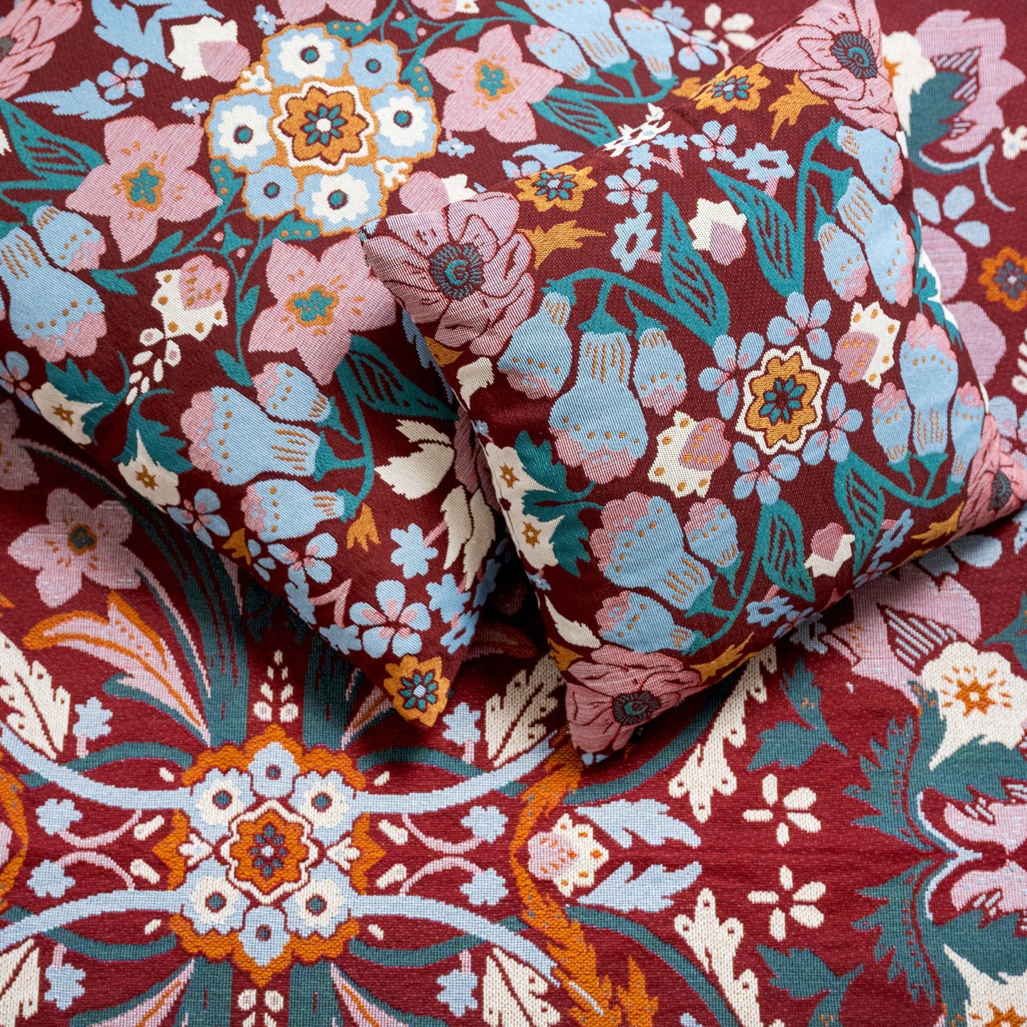 'Magical Mystery' Woven Picnic Rug/Throw: Regular 130x160cm