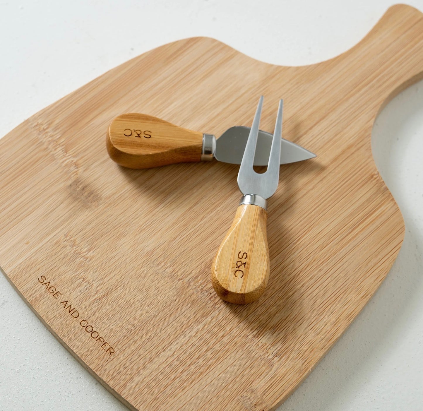 Artis Cheeseboard & Knife Set