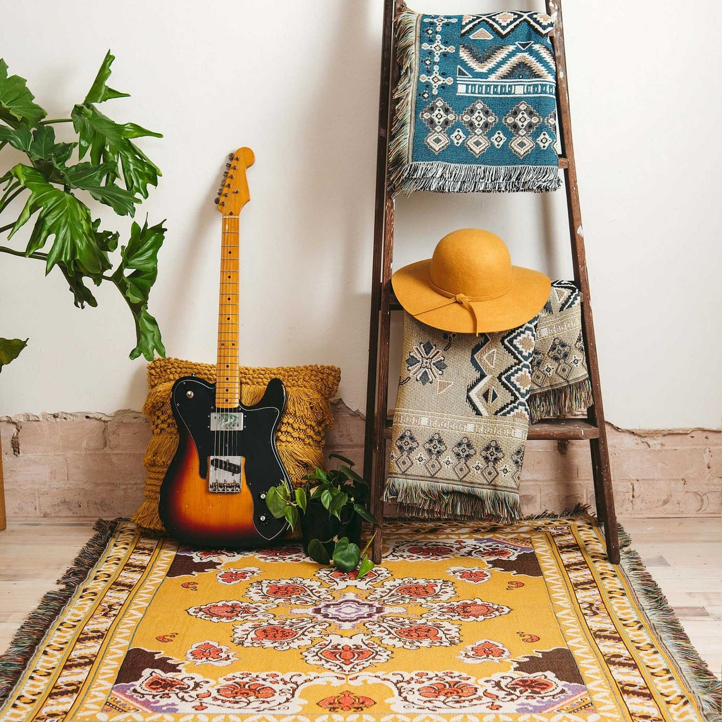 'Here Comes The Sun' Woven Picnic Rug/Throw: Regular 130x160cm