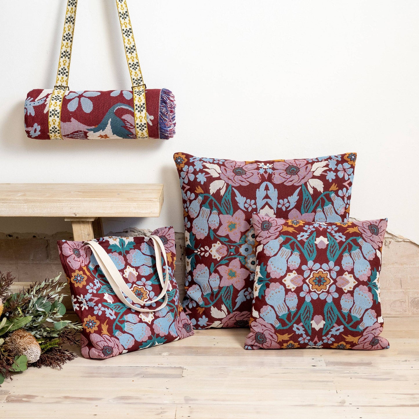 'Magical Mystery' Woven Picnic Rug/Throw: Regular 130x160cm