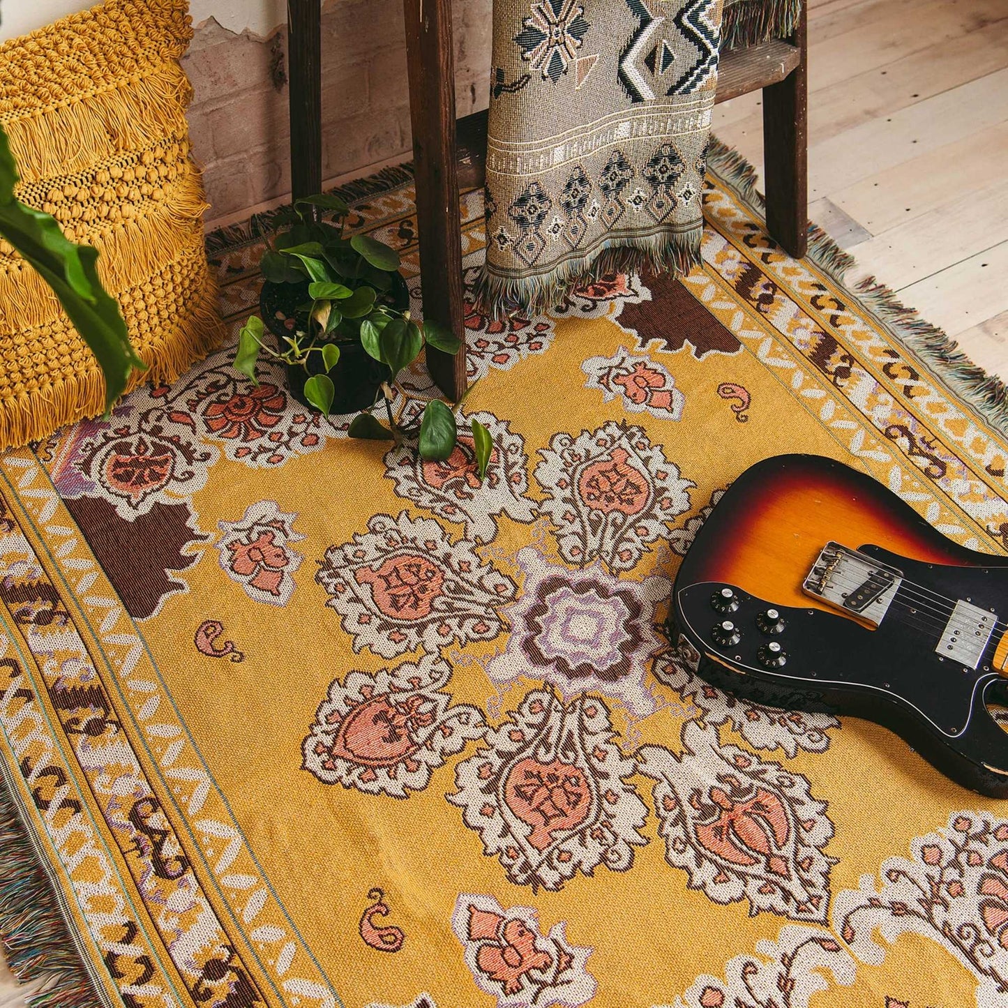 'Here Comes The Sun' Woven Picnic Rug/Throw: Regular 130x160cm