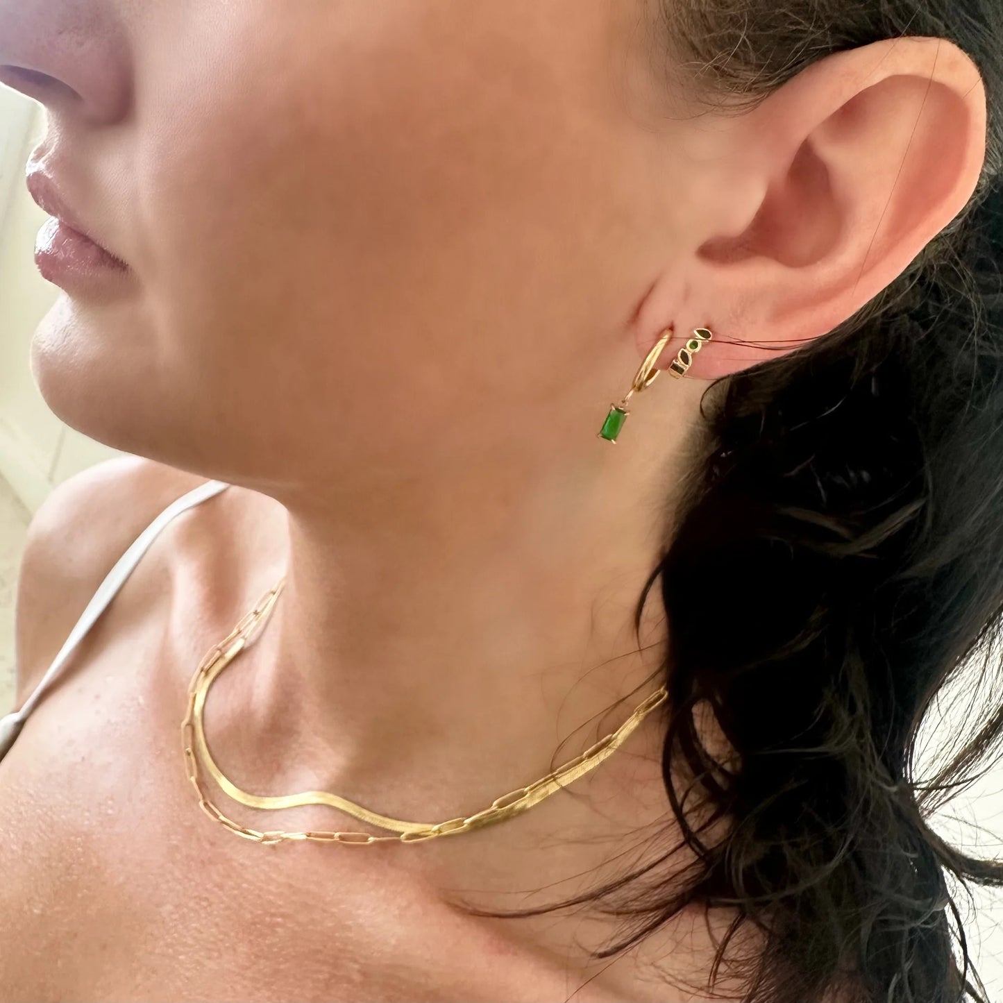 Glory Huggie Earrings - Emerald