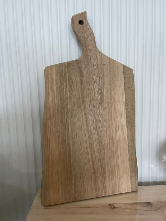 LARDER ACACIA HANDLED CHOPPING BOARD LGE