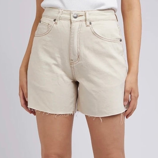 Harley Bermuda Short - Vintage White