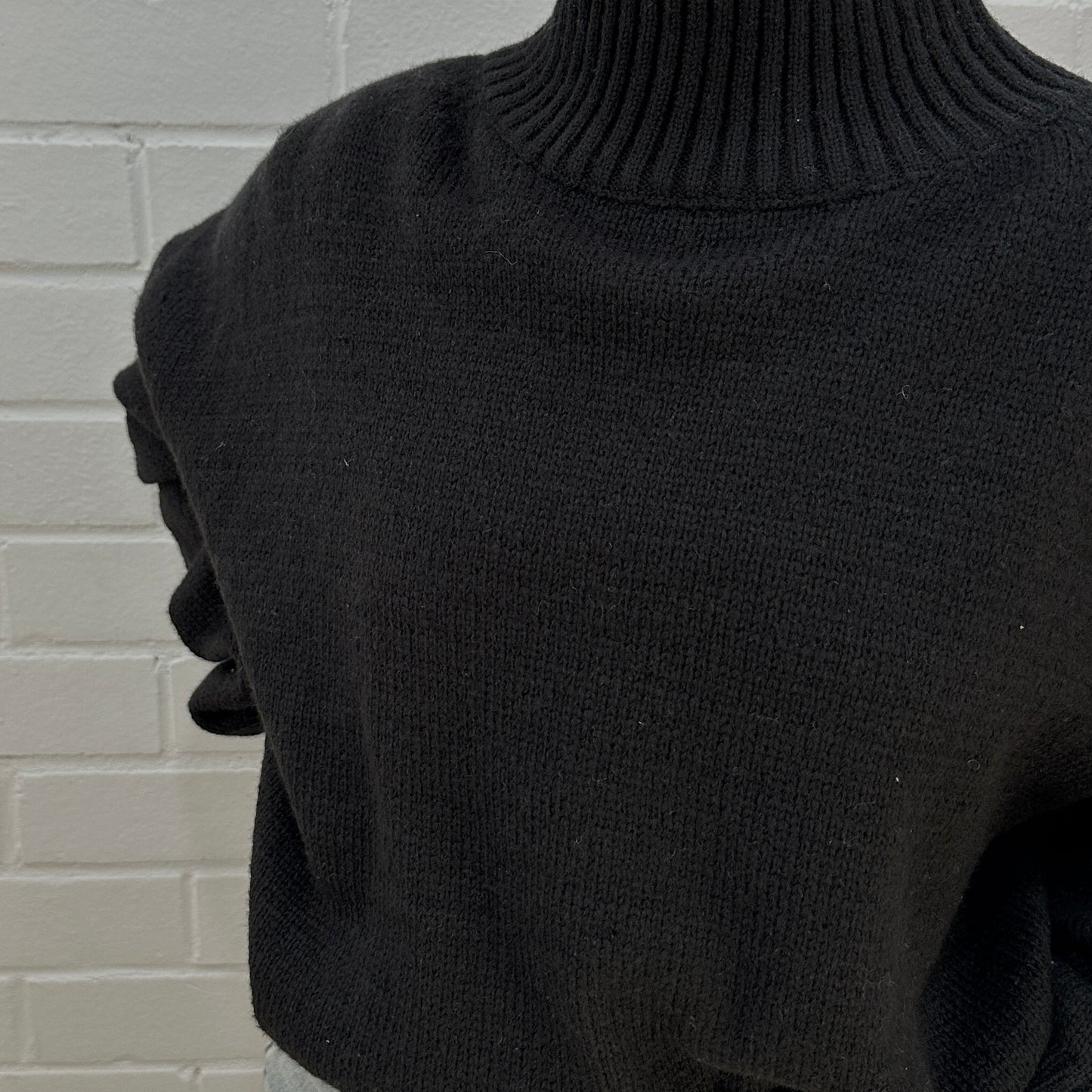 Rib Funnel Neck Knit - Black